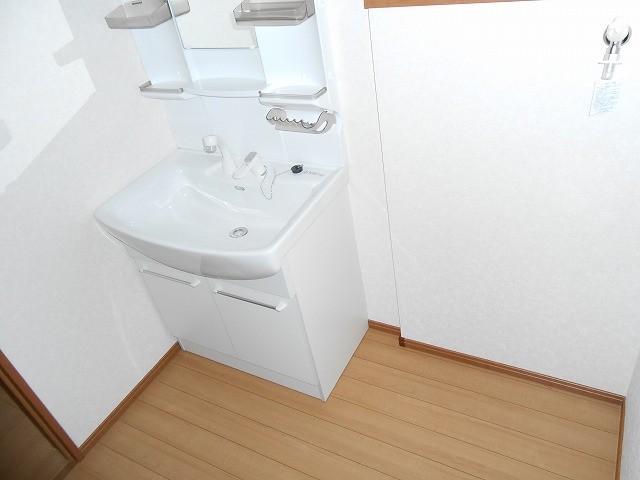 Wash basin, toilet. Isomorphic image photo