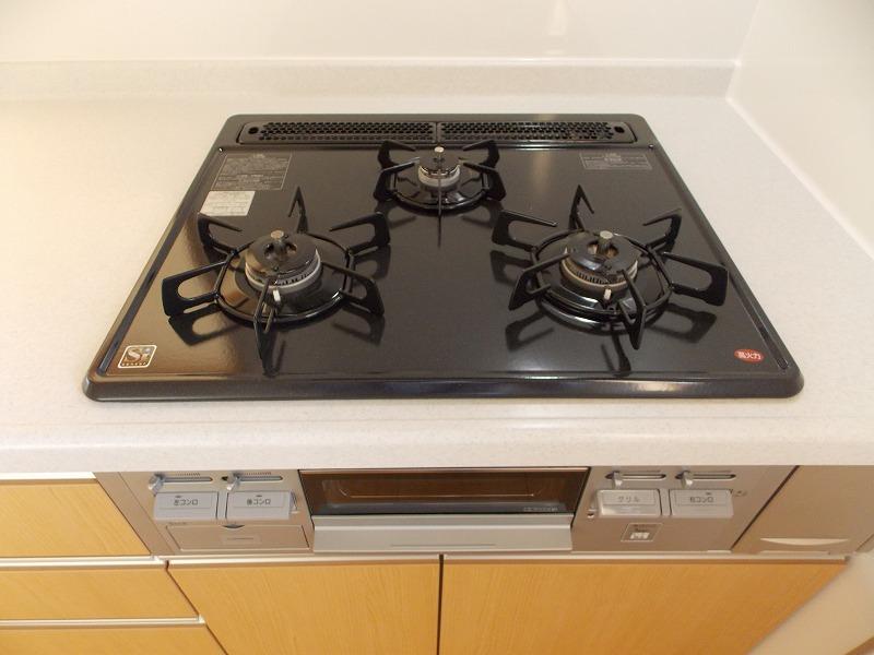 Same specifications photo (kitchen). Gas is a specification! (^^)!  Since the gas stove also has become a clean and easy to build compared with the previous, Cleaning than you think also is easy ^