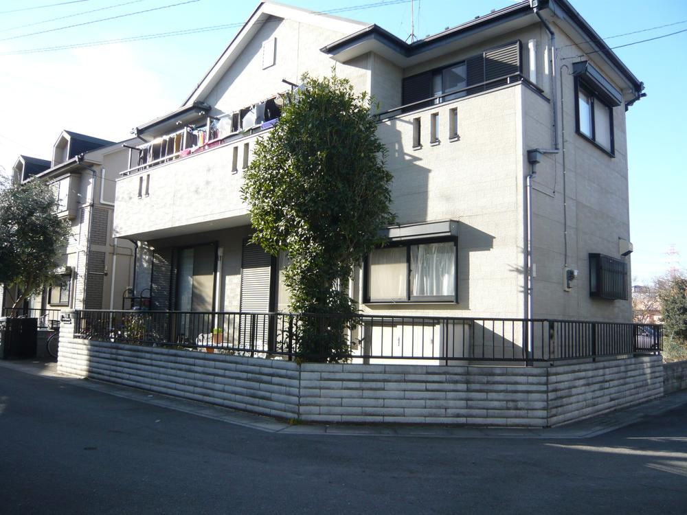 Local appearance photo. ■ Co-op about 451m ■ FamilyMart 251m!
