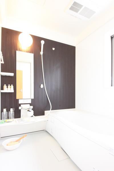 Same specifications photo (bathroom)