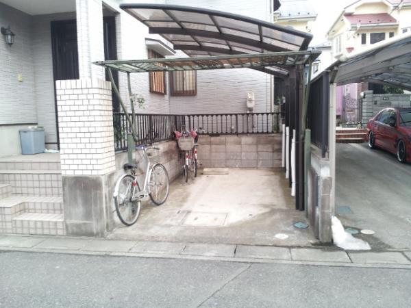 Parking lot