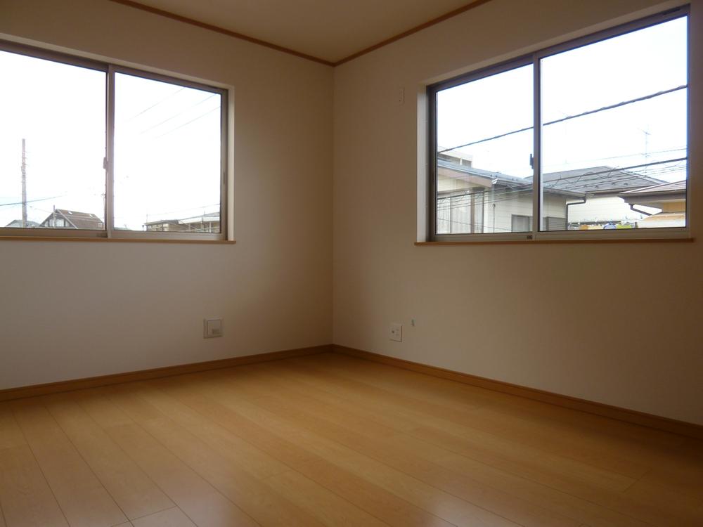 Non-living room. Indoor (11 May 2013) Shooting