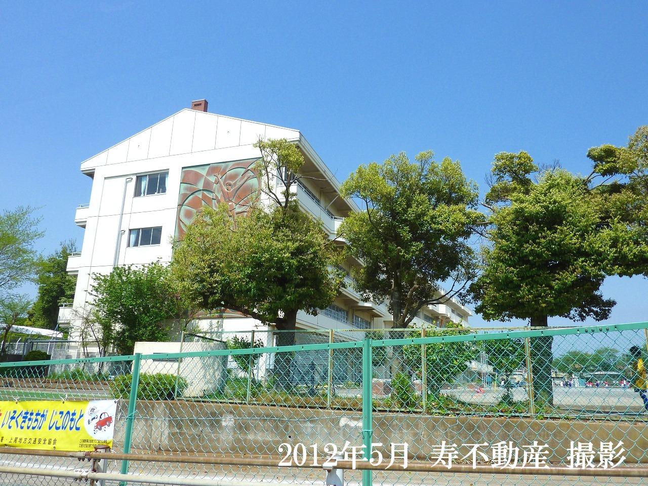 Primary school. 961m to Ageo Municipal Oishikita elementary school (elementary school)