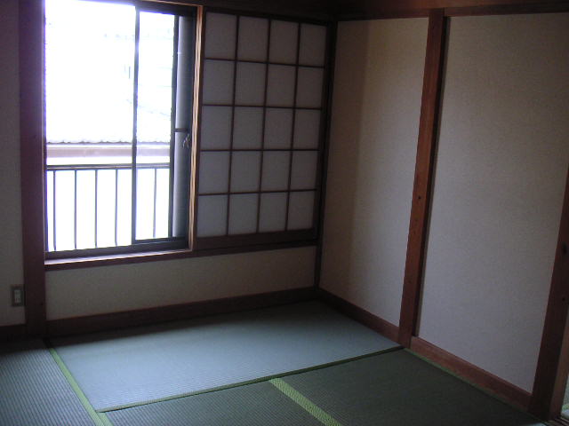 Other room space. Leisurely in the Japanese-style room. reference