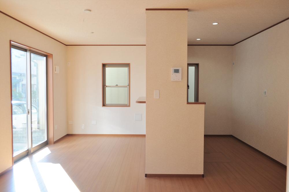 Living. (1) Building (11 May 2013) Shooting