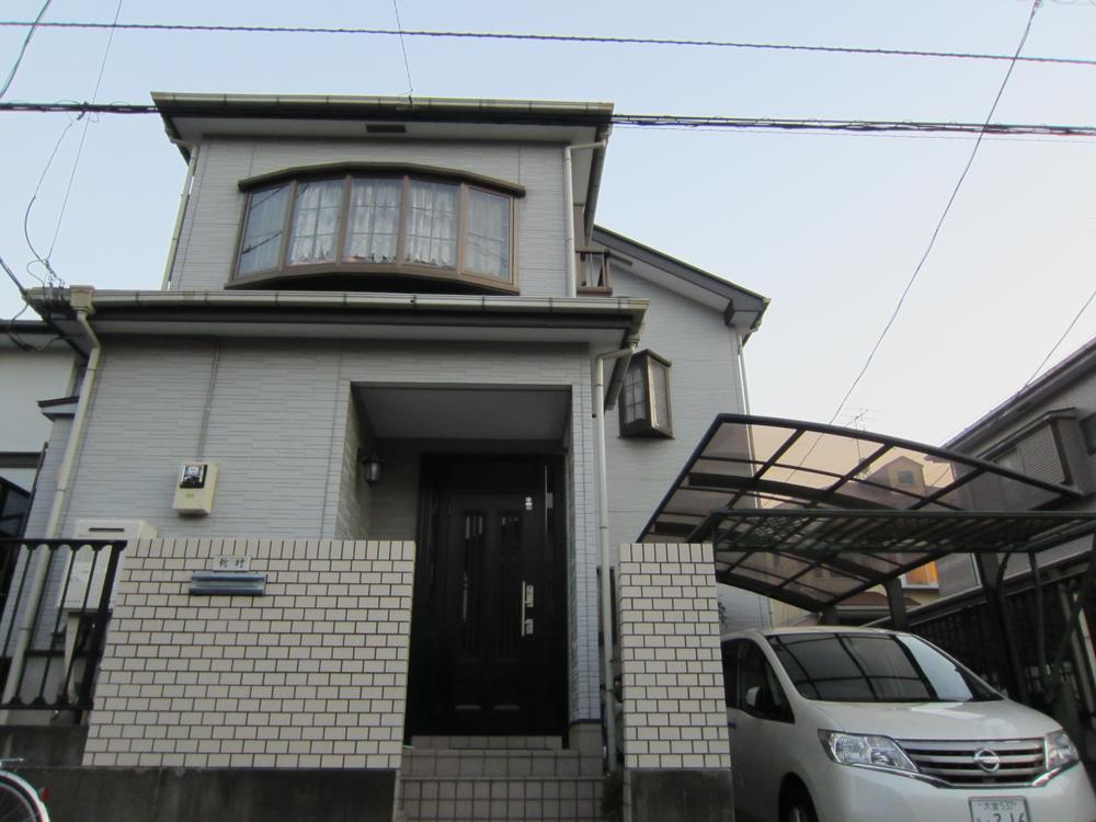Local appearance photo. This appearance
