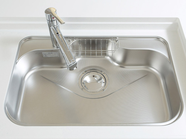 Kitchen.  [Low-noise wide sink] Adopt a sink of low-noise specifications to reduce the running water sound. Excellent durability which has been subjected to luck hard embossing of scratches on the surface is wide sink.