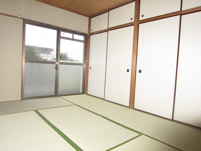Living and room. There is housed between the Japanese-style room 2 minutes!