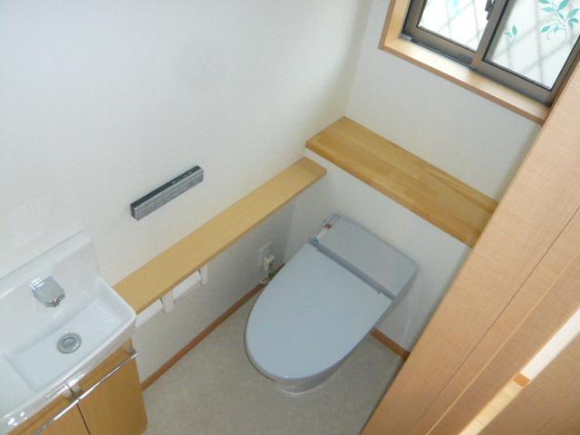 Toilet. It is the basic specifications toilet