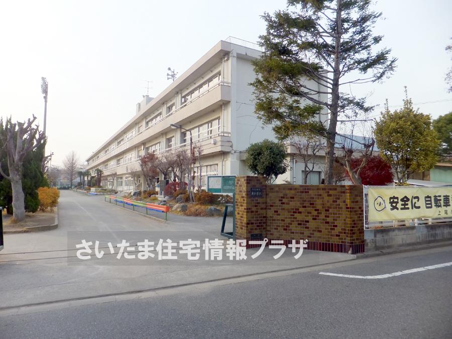 Primary school. Ageo Tatsuhigashi to elementary school 898m