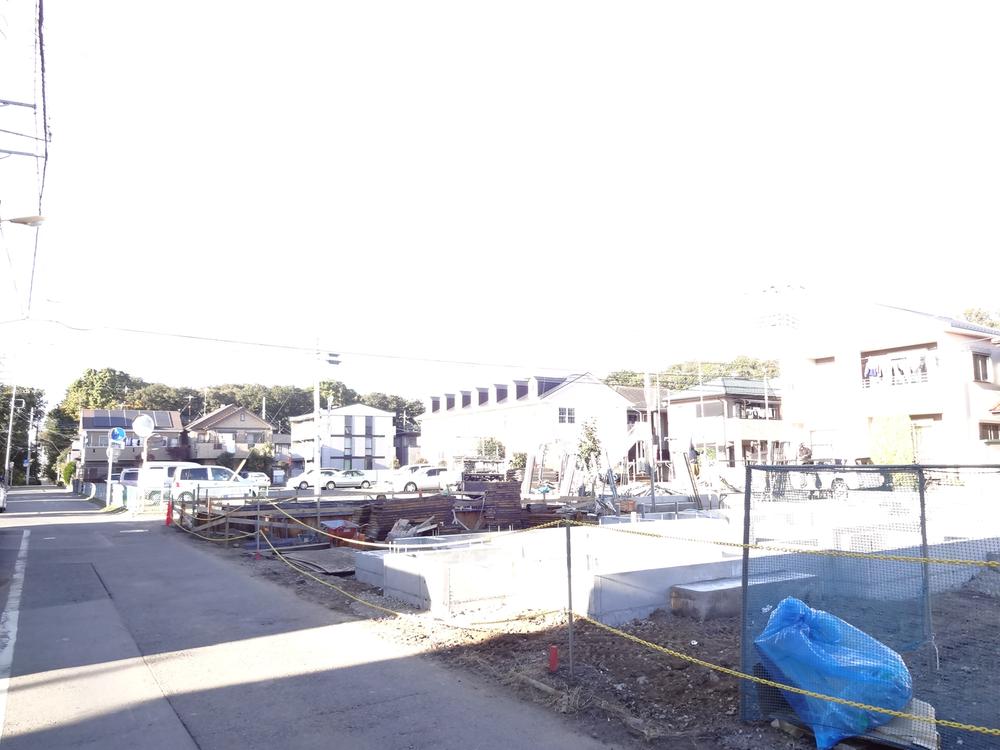 Local photos, including front road. Local (11 May 2013) Shooting