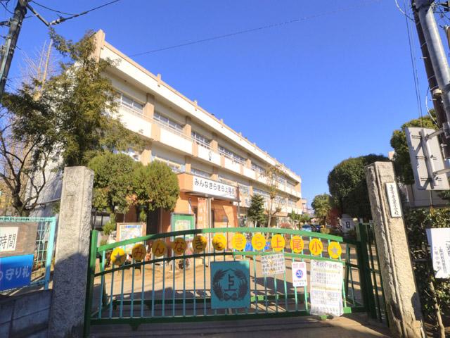 Primary school. Ageo Municipal Ageo until elementary school 780m