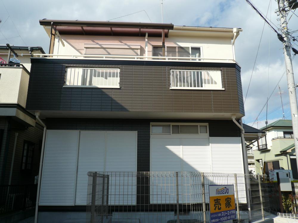 Local appearance photo. South road ☆ It is good and warm home per yang. ☆ It has been renovation, It is very clean. ☆ Everyone can be very happy family with a solid 4LDK.