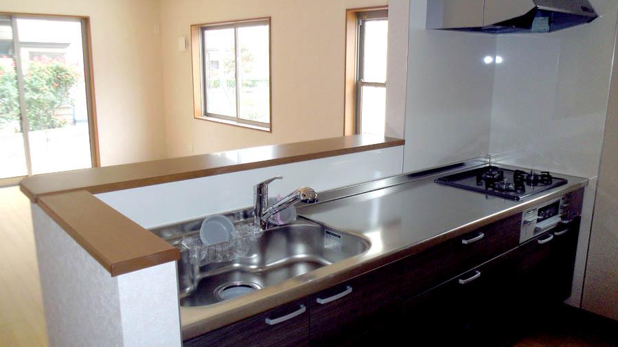 Kitchen. Was building completed. Such as the actual image from per yang, We have to wait all the time so you can see directly. 