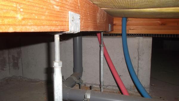 Other introspection. Under the floor Inspection completed water supply and drainage pipe