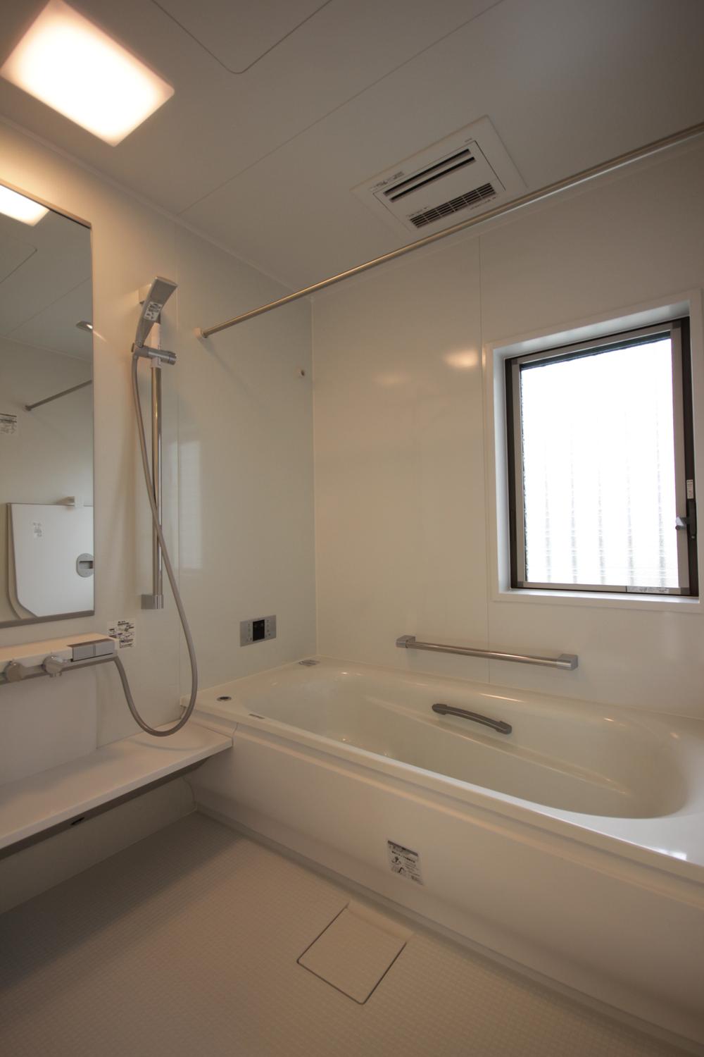 Bathroom. A Building Indoor (February 2013) Shooting