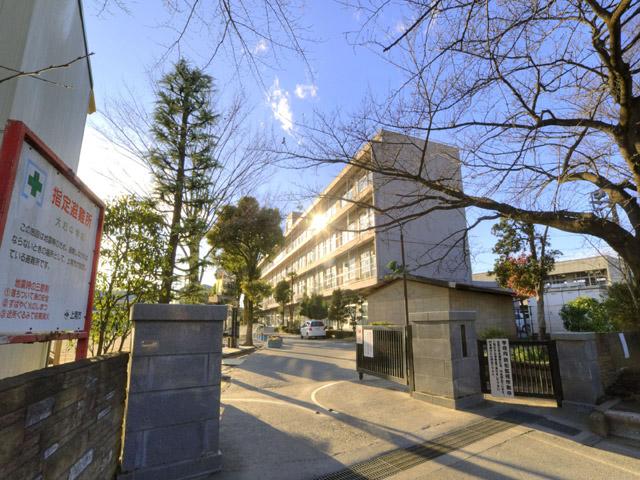 Primary school. Ageo until municipal Oishi Junior High School 1170m