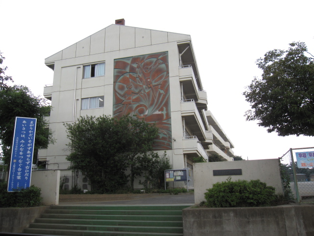 Primary school. Oishikita 300m to Small (elementary school)