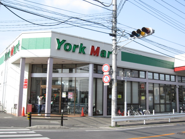 Supermarket. York Mart Okegawa store up to (super) 542m