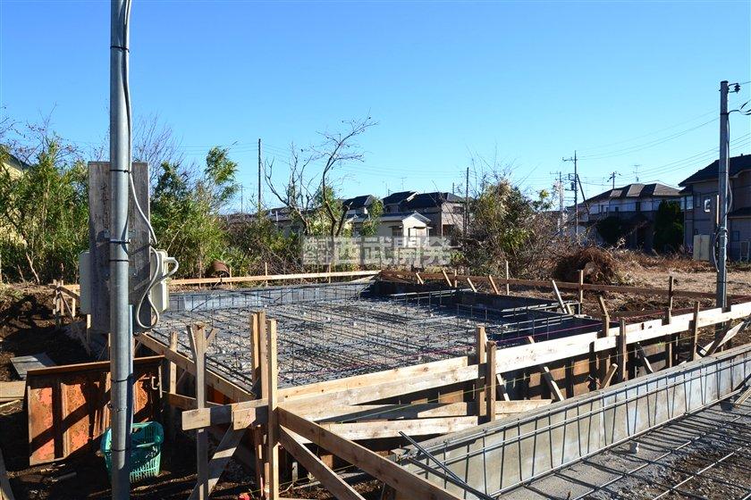 Local appearance photo. D Building site (December 2013) Shooting