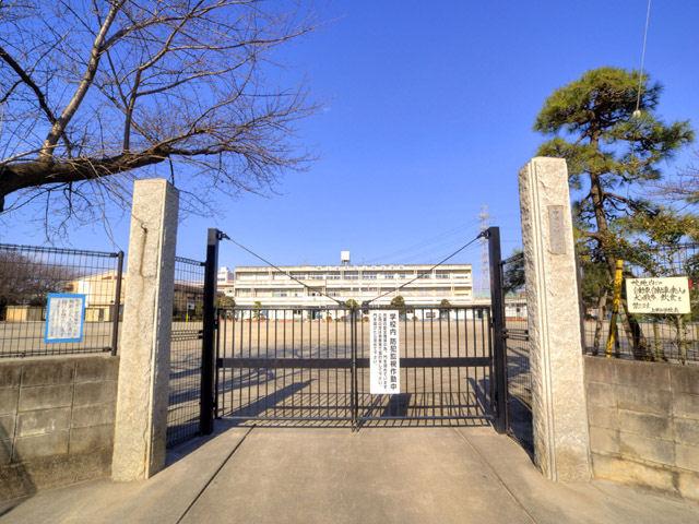 Primary school. Kamitaira until elementary school 243m