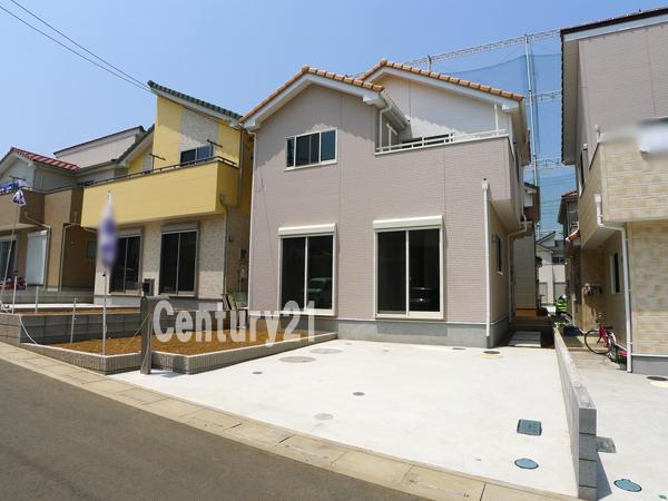 Local appearance photo. Parallel parking two possible parking space site (May 2013) Shooting 37 Building