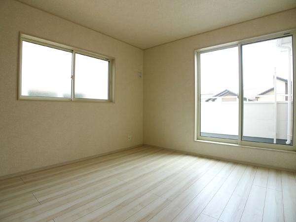 Non-living room. Local (May 2013) Shooting 37 Building