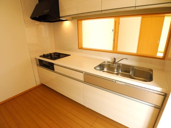 Kitchen. Room (August 2013) Shooting 1 Building