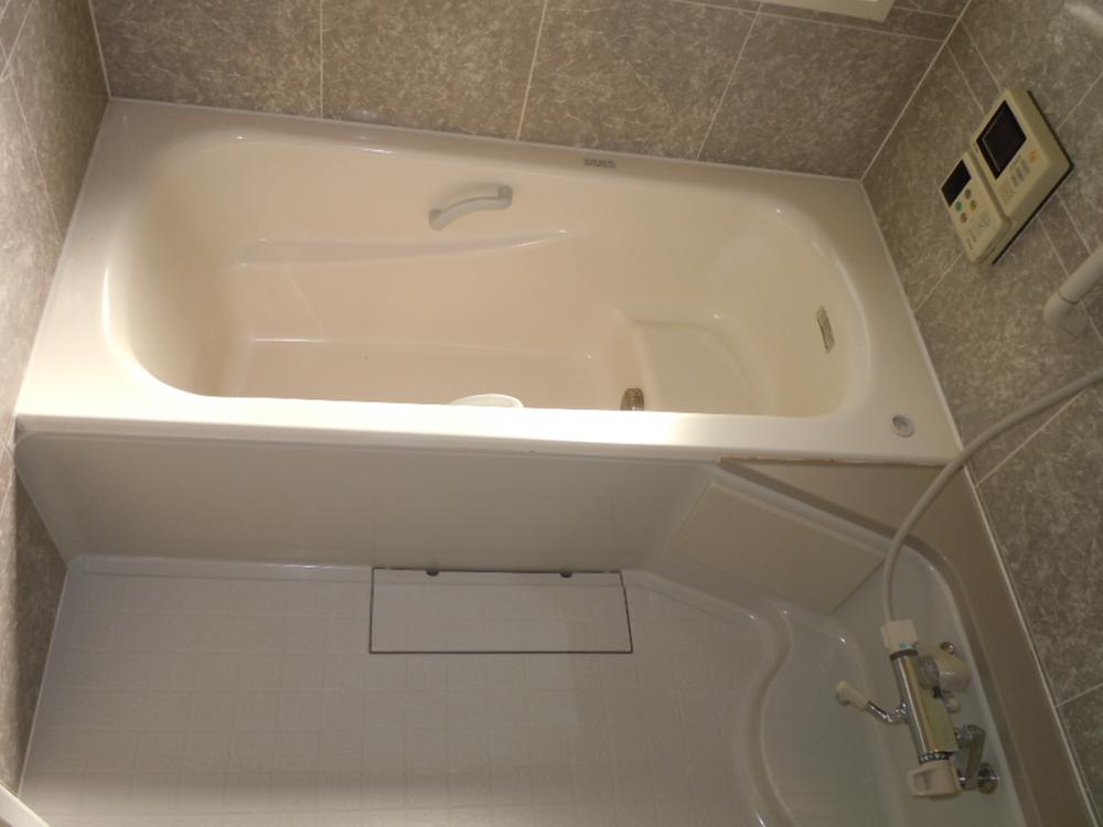 Bathroom. Indoor (February 2013) Shooting Fatigue will be healed by the TV to 1 pyeong bath spacious