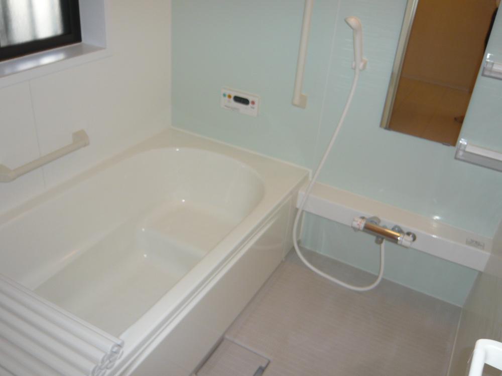 Bathroom. ■ 1 tsubo size bathroom with a room!