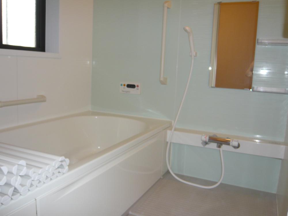 Bathroom. ■ 1 tsubo size bathroom with a room!