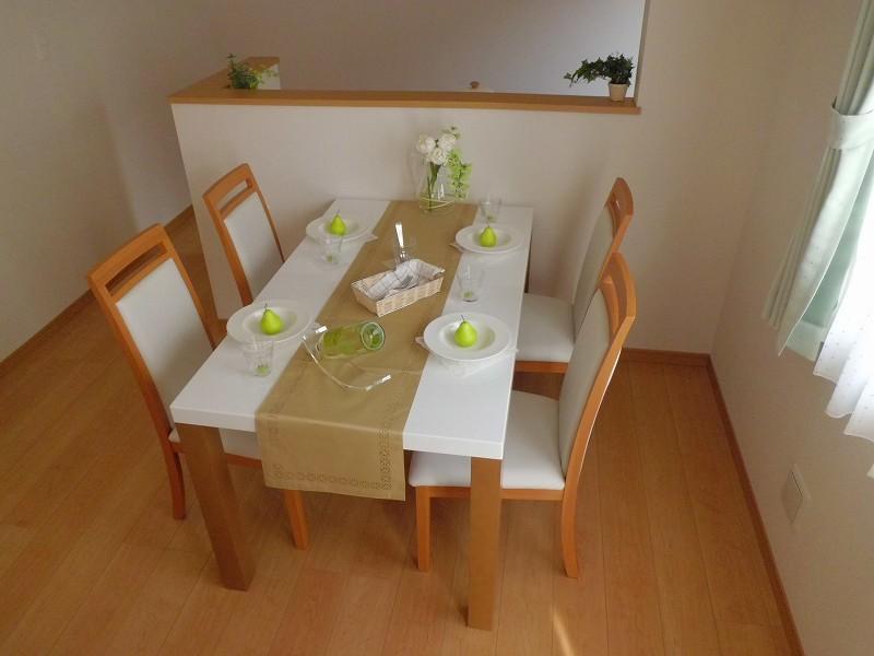 Same specifications photos (living). Same specifications