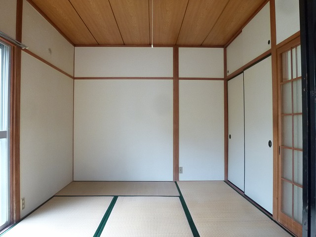 Living and room. Japanese-style room 6 tatami