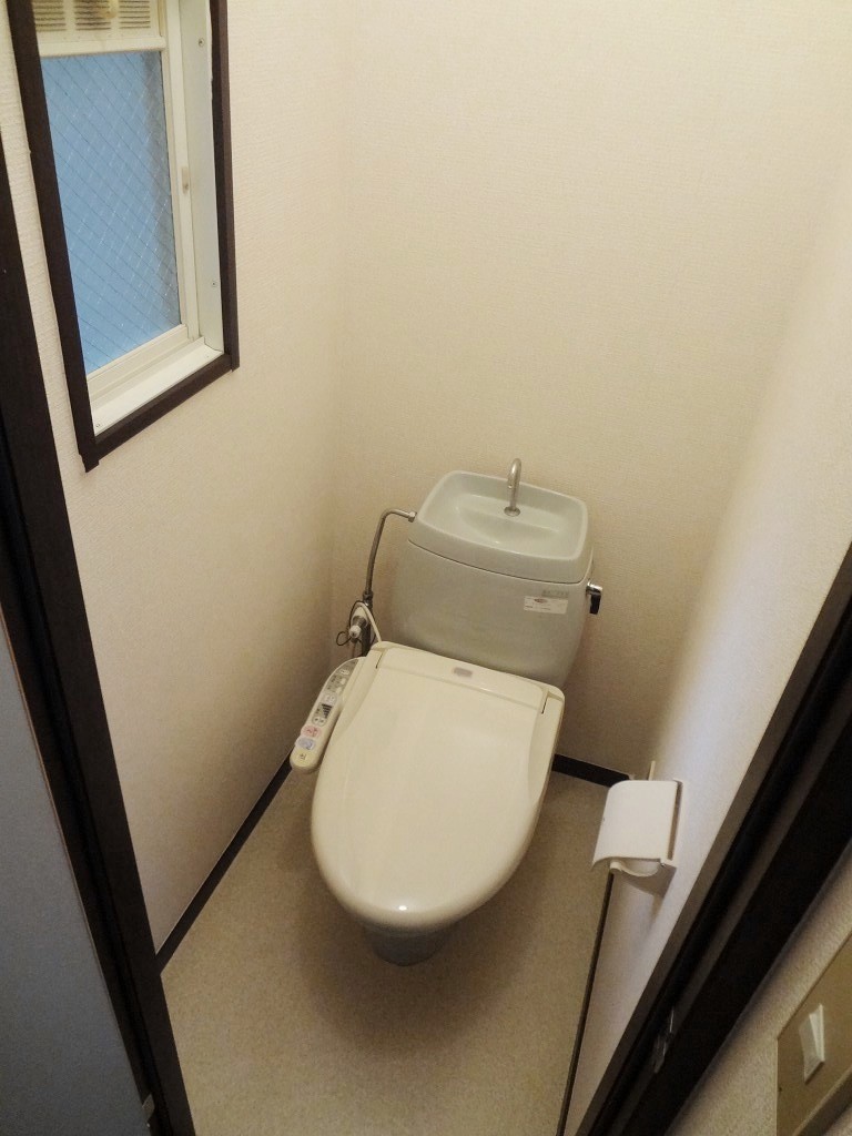 Toilet. With warm water washing toilet seat ☆