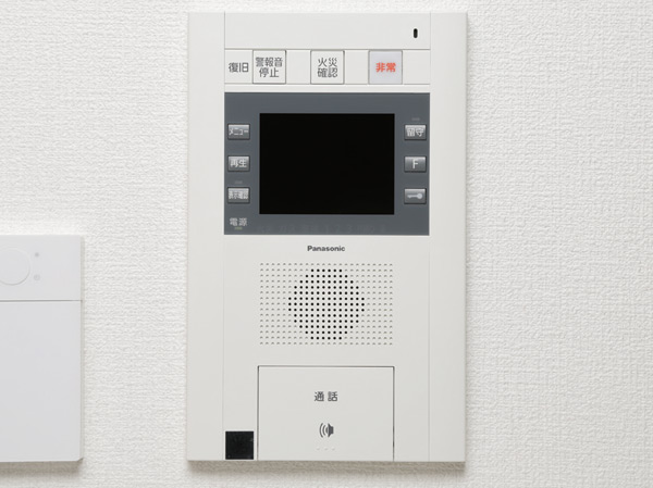 Security.  [Hands-free intercom with color monitor] Convenient hands-free intercom that can talk to without a handset. Color image of the previous set intercom ・ Is available voice of check.