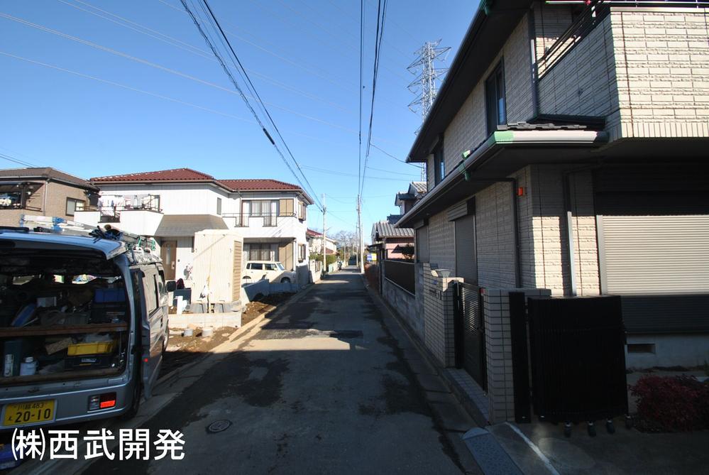 Local photos, including front road. Local (12 May 2013) Shooting