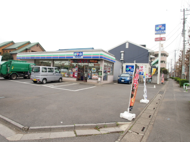 Convenience store. Three F Asaka Honcho store up (convenience store) 362m