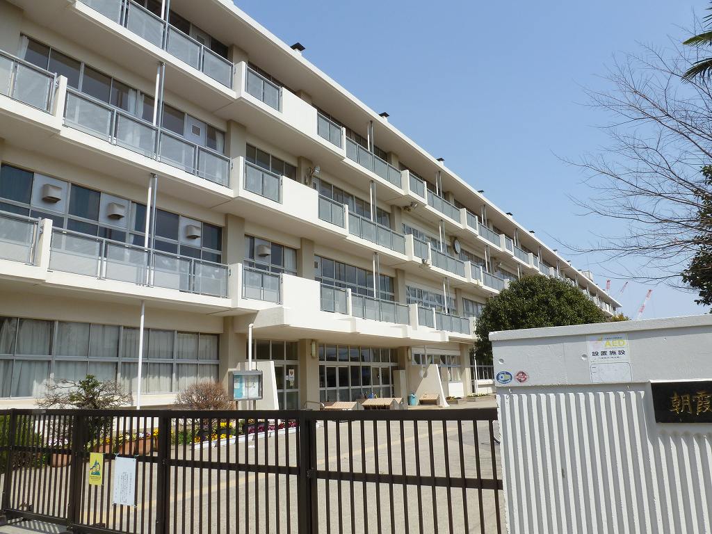 Primary school. Asaka seventh elementary school (elementary school) up to 200m