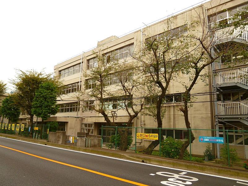 Primary school. Asaka Municipal Asaka 480m to the third elementary school