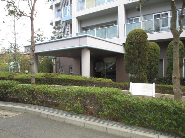 Entrance. Common areas