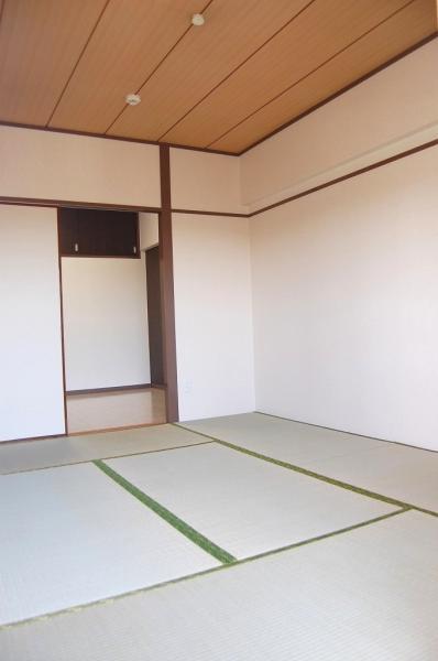 Non-living room.  ☆ Leisurely relax 6.0 Pledge Japanese-style room ☆