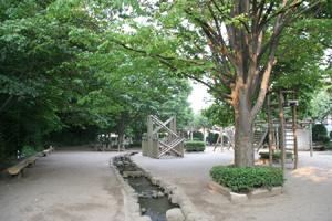 park. 283m to Shiroyama Park