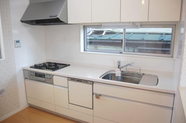 Kitchen. Effortlessly after-dinner cleanup, System with kitchen can dishwasher