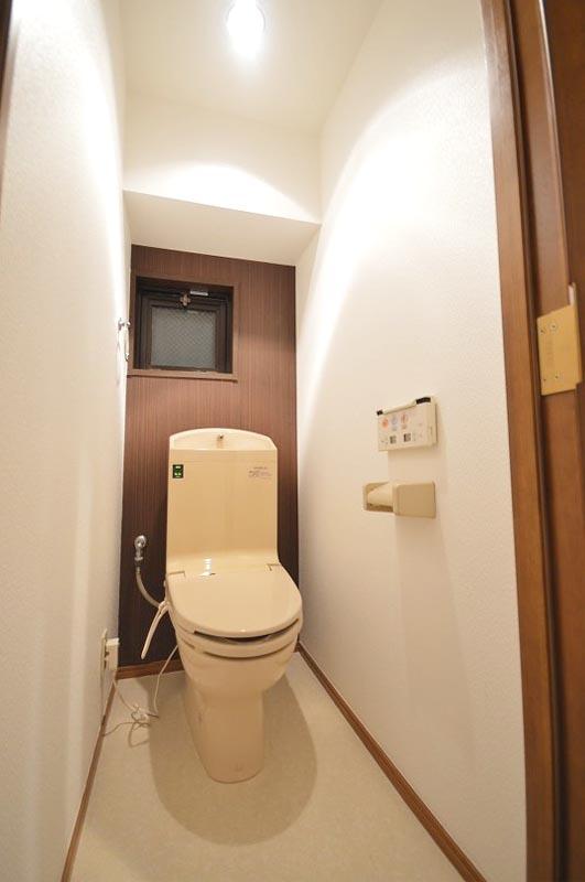 Toilet. With a window of the toilet it is very convenient to the ventilation
