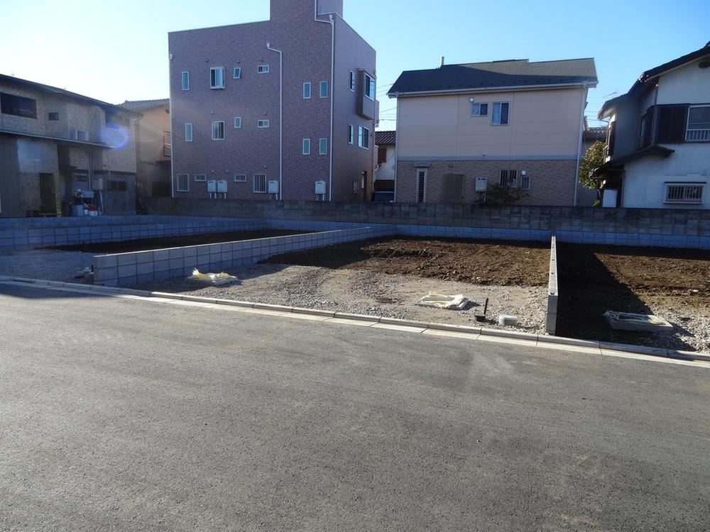 Local appearance photo. Local (11 May 2013) Shooting