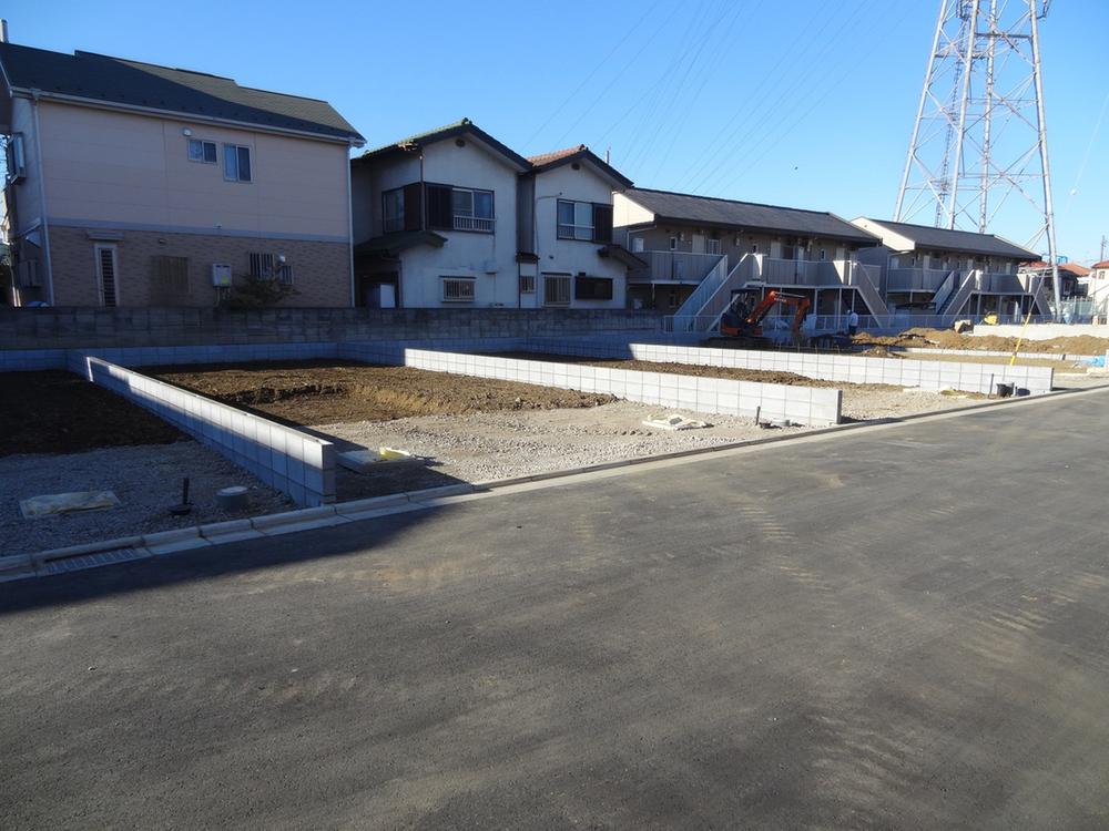 Local appearance photo. Local (11 May 2013) Shooting