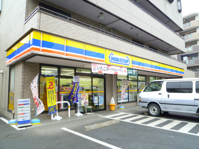 Convenience store. MINISTOP Asaka Nishibenzai store up (convenience store) 504m