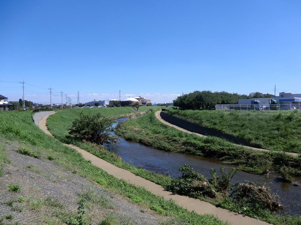 ☆ A 4-minute walk of the iris River ☆