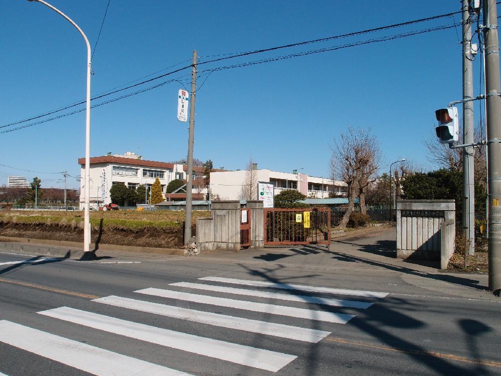 Junior high school. Municipal Asaka until the second junior high school 2080m
