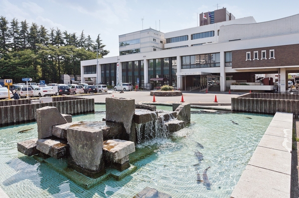 Asaka city hall central government office. About the periphery of the local is also good to say that the center area of ​​Asaka, Public facilities are aligned (a 4-minute walk / About 320m)